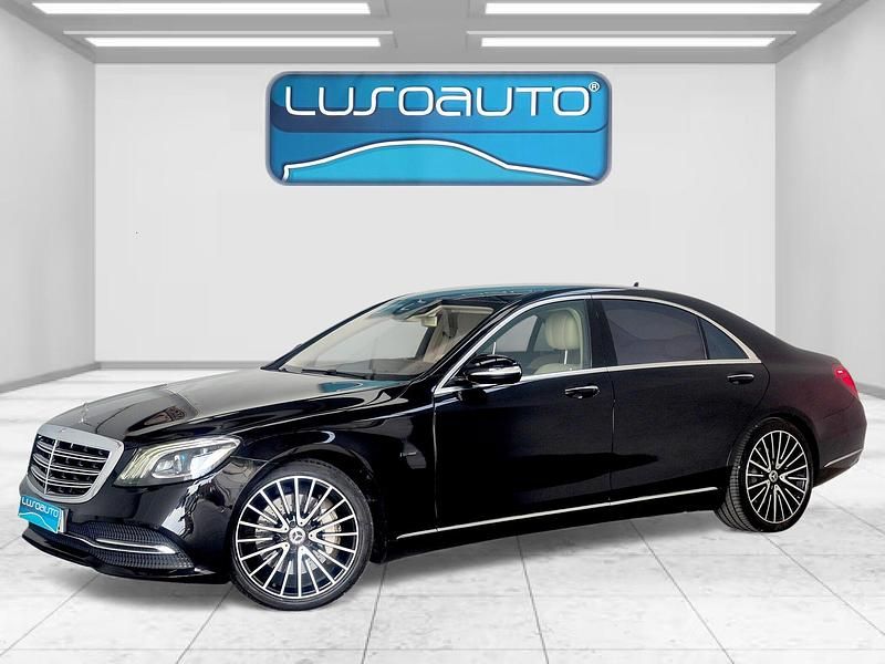 Preto Usado 2020 Mercedes S560 Sedan | € 71.900 - Imagem 1/4