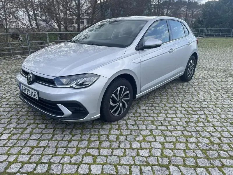 Cinza prata Usado 2022 VW Polo Life | € 18.000 (Preço justo) - Imagem 1/4