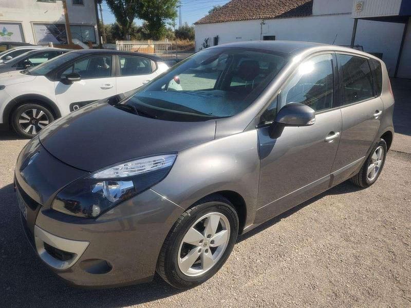Cinzento Usado 2009 Renault Scénic III Monovolume | € 6.500 (Preço justo) - Imagem 1/1