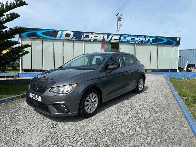 Cinzento Usado 2018 Seat Ibiza | € 10.900 (Preço justo) - Imagem 1/4
