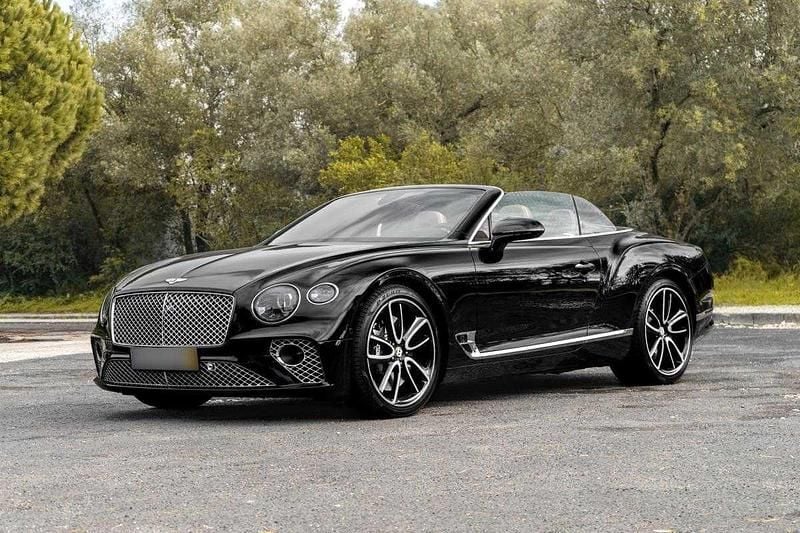 Usado Bentley Continental 635 HP (467 kW) 2019 Preto