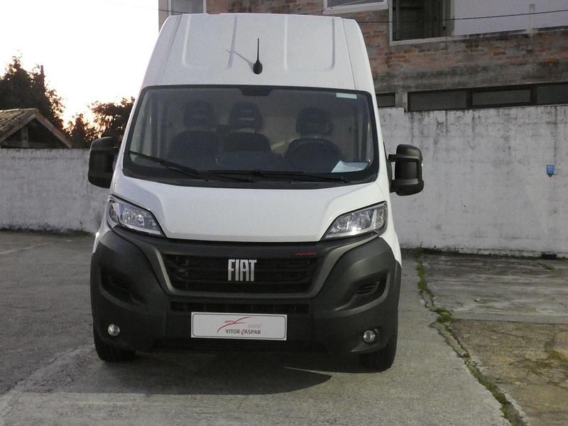 Usado Fiat Ducato 180 HP (132 kW) 2022 Branco Van