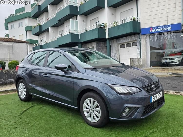 Cinza Usado 2024 Seat Ibiza Style Citadino | € 17.950 (Preço elevado) - Imagem 1/1
