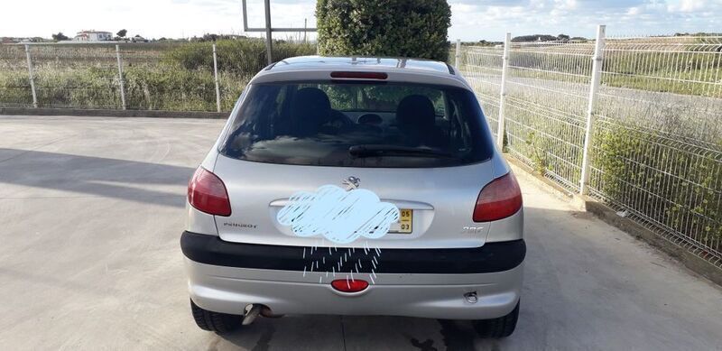 Usado 2005 Peugeot 206 Sedan | € 2.400 - Imagem 1/4
