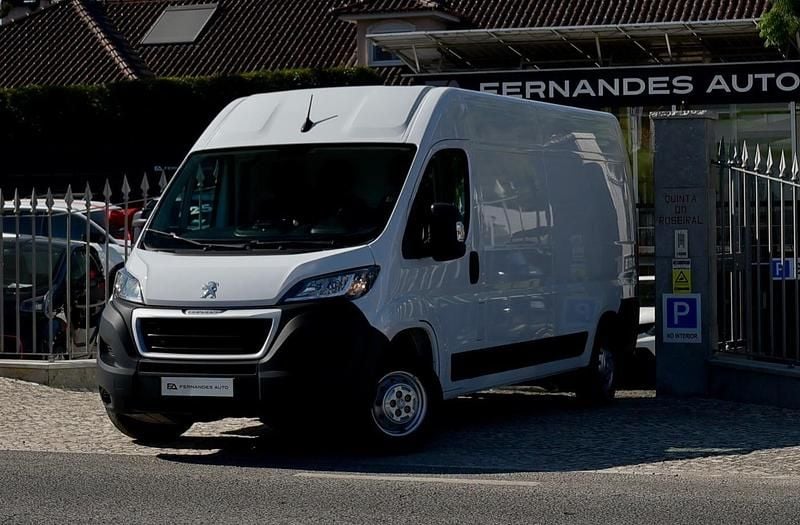 Branco Usado 2022 Peugeot Boxer Premium Van | € 18.618 (Bom preço) - Imagem 1/4