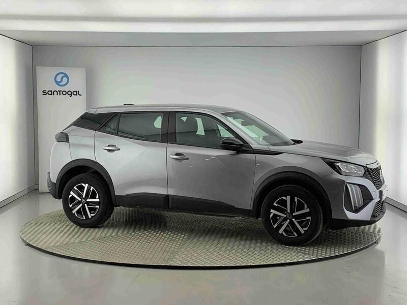 Cinzento Usado 2024 Peugeot 2008 SUV | € 20.990 (Preço justo) - Imagem 1/4