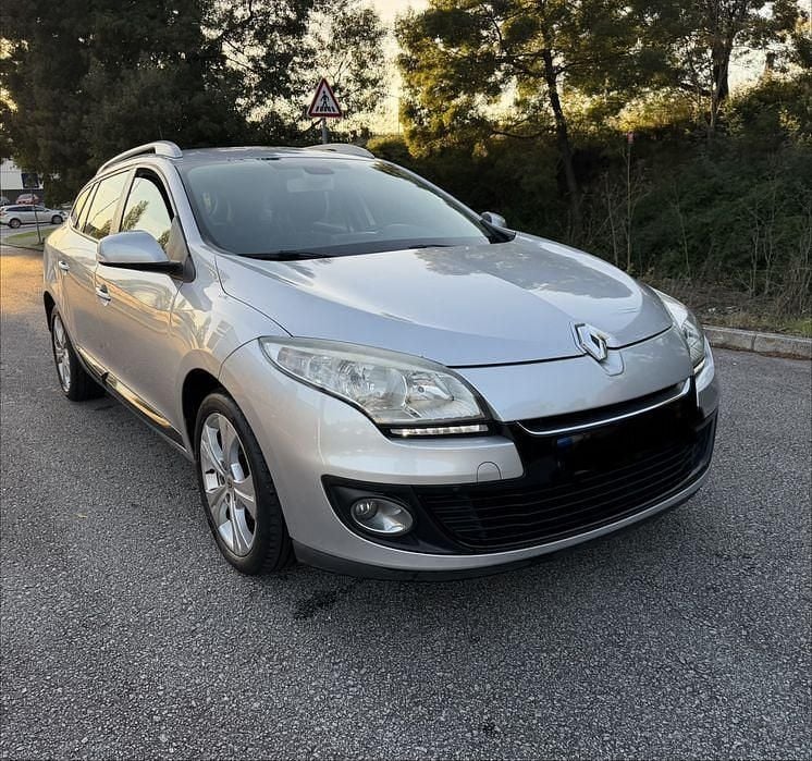 Usado 2012 Renault Mégane III Sedan | € 4.850 (Preço justo) - Imagem 1/4