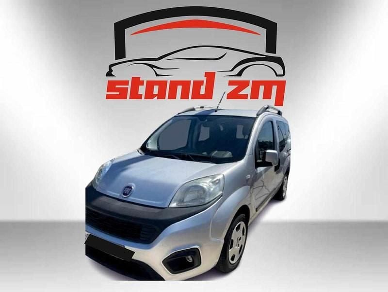 Cinzento Usado 2016 Fiat Fiorino Monovolume | € 6.500 (Preço justo) - Imagem 1/4
