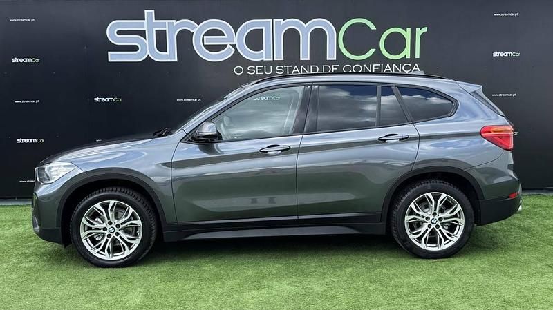 Cinzento Usado 2021 BMW X1 SUV | € 25.900 (Preço justo) - Imagem 1/1