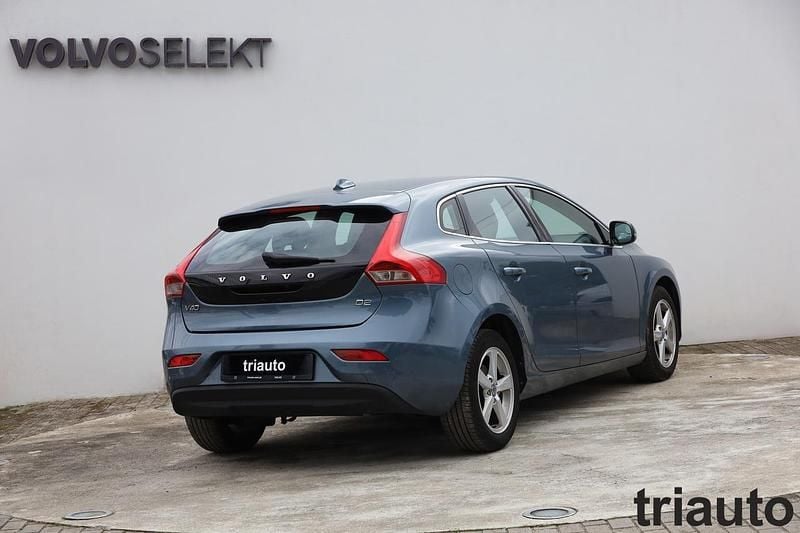 Usado Volvo V40 Momentum 120 HP (88 kW) 2013 Branco gelo Carrinha