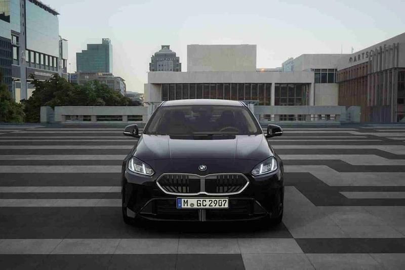 Preto Novo 2025 BMW 216 Performance Coupé | € 38.990 (Preço justo) - Imagem 1/4