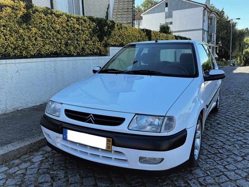 Branco Usado 1998 Citroën Saxo Citadino | € 8.500 - Imagem 1/4