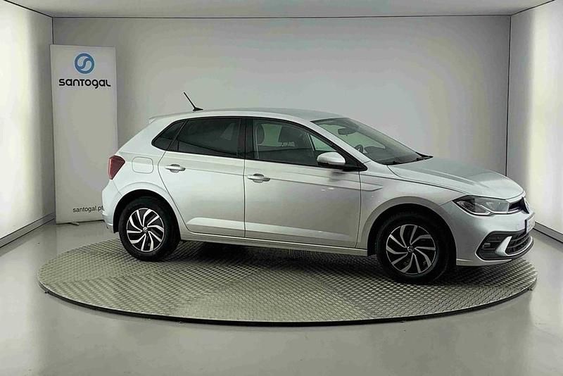 Prateado Usado 2023 VW Polo Life Citadino | € 19.990 (Preço justo) - Imagem 1/4