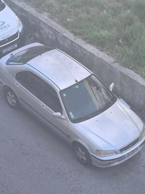 Cinzento Usado 2000 Honda Civic Citadino | € 2.750 - Imagem 1/1