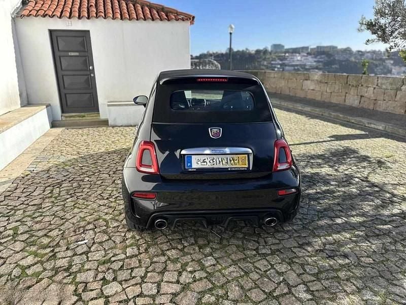 Usado Abarth 595 160 HP (117 kW) 2017 Preto Citadino