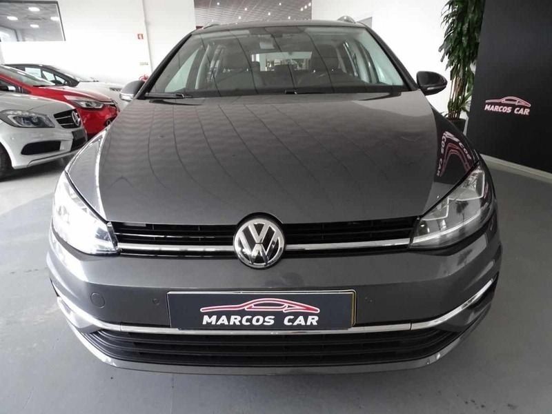 Usado VW Golf VII 115 HP (84 kW) 2019 Cinzento Carrinha