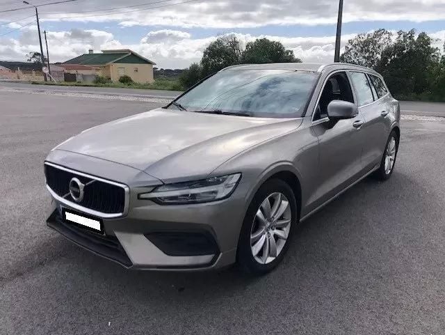 Castanho Usado 2018 Volvo V60 Momentum Carrinha | € 15.999 (Preço justo) - Imagem 1/4