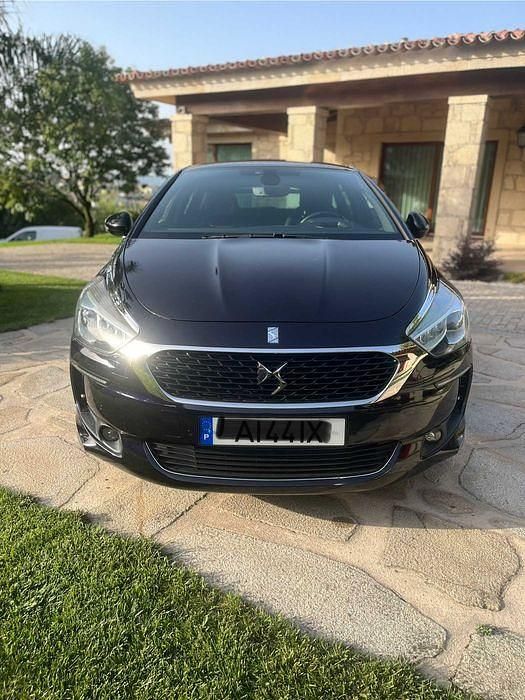 Usado 2017 DS Automobiles DS5 So Chic Citadino | € 12.900 (Bom preço) - Imagem 1/4