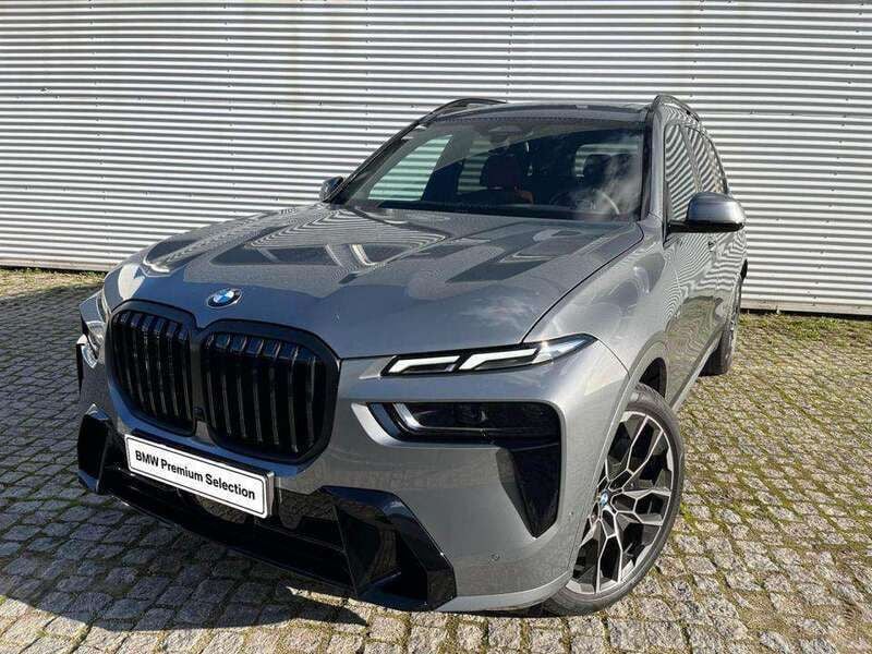 Cinzento Novo 2024 BMW X7 SUV | € 149.950 - Imagem 1/4