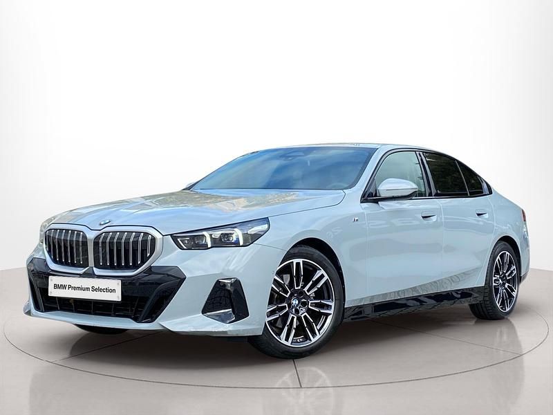 Usado 2024 BMW 520 Shadowline | € 52.500 (Preço elevado) - Imagem 1/4