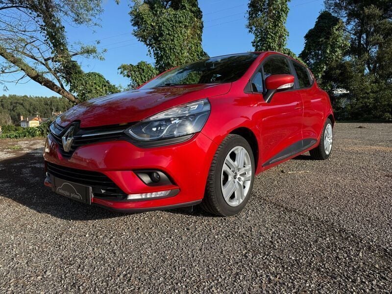Usado Renault Clio IV LIMITED 90 HP (66 kW) 2019 Vermelho