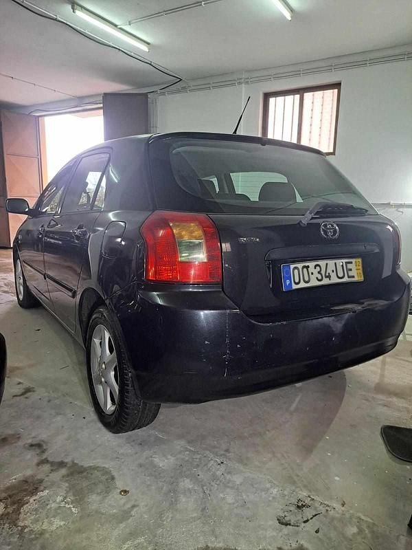 Usado Toyota Corolla 97 HP (71 kW) 2002 Preto Carrinha