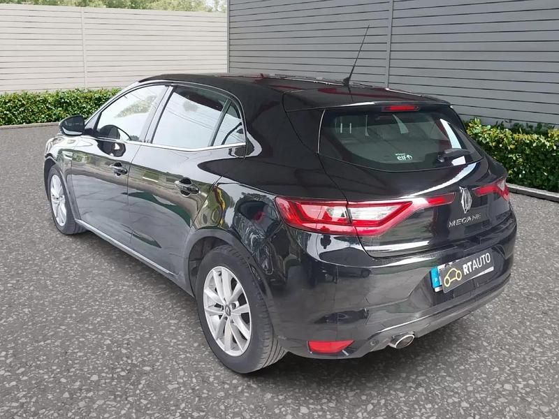 Usado Renault Mégane IV Intens 110 HP (80 kW) 2016 Preto Citadino
