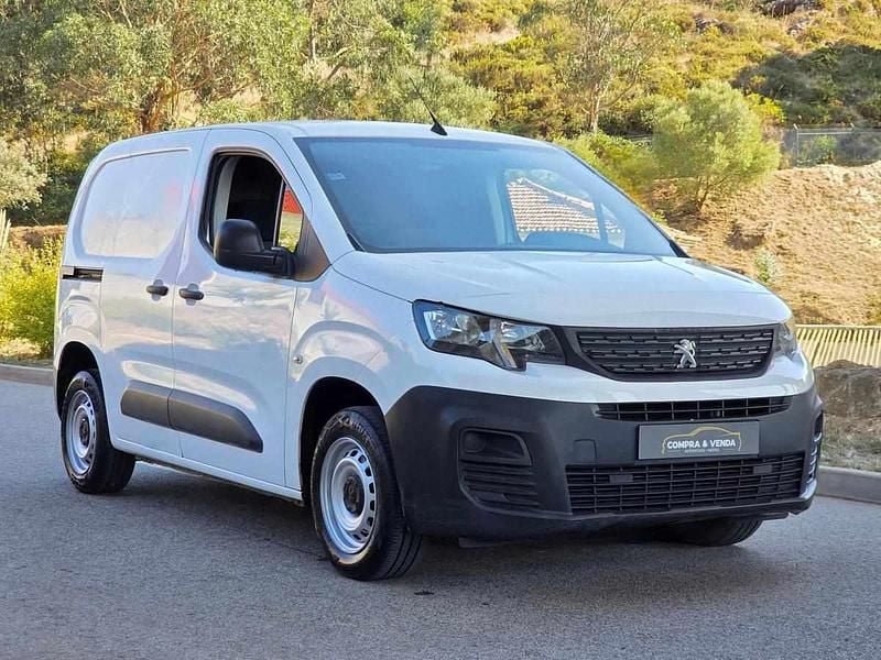 Branco Usado 2019 Peugeot Partner Monovolume | € 10.990 (Bom preço) - Imagem 1/4