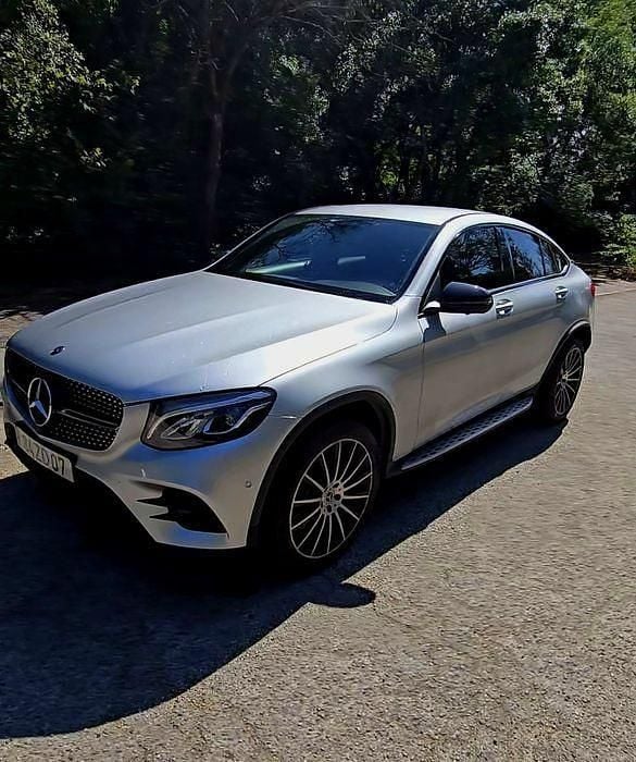 Usado 2019 Mercedes GLC250 AMG Sedan | € 45.000 - Imagem 1/4