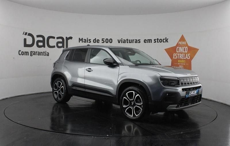 Cinza Usado 2025 Jeep Avenger EV Summit SUV | € 26.899 (Preço elevado) - Imagem 1/4
