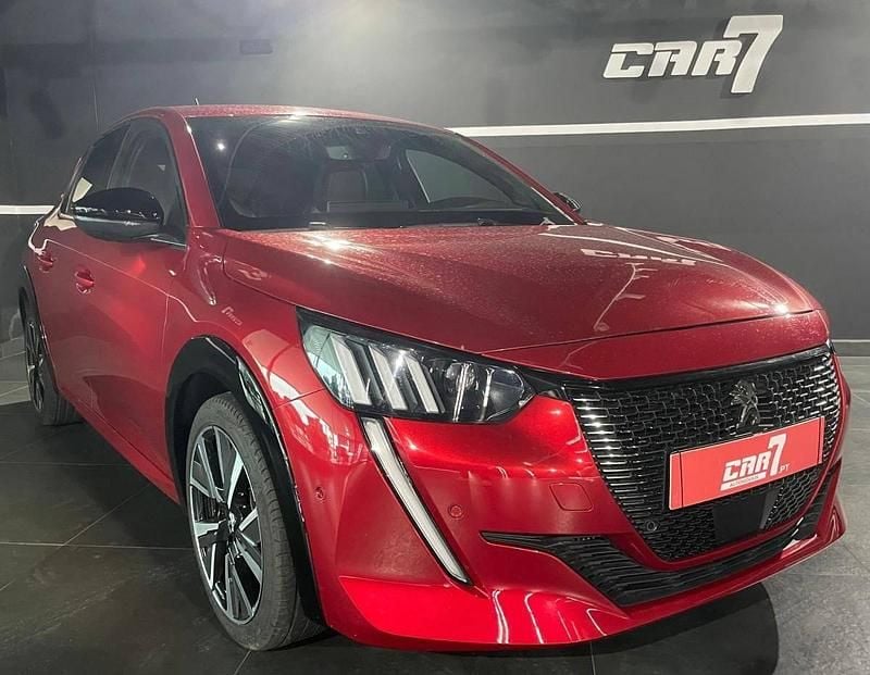 Vermelho Usado 2022 Peugeot 208 GT Citadino | € 17.250 (Preço elevado) - Imagem 1/4