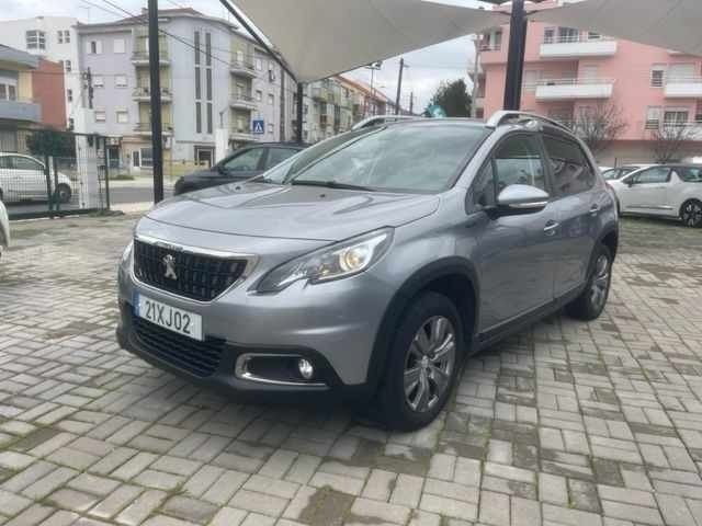 Cinzento Usado 2019 Peugeot 2008 Signature Sky SUV | € 13.900 (Preço justo) - Imagem 1/4