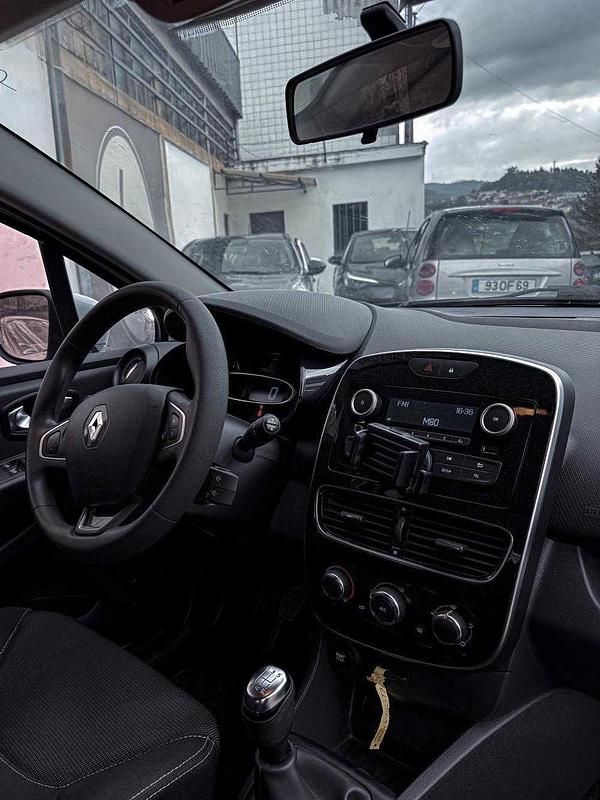 Usado Renault Clio IV 75 HP (55 kW) 2017 Branco