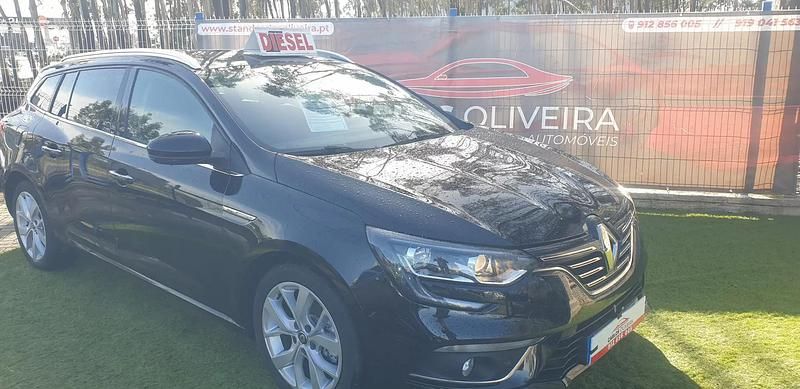 Usado Renault Mégane GrandTour Bose Edition 110 HP (80 kW) 2016 Preto Carrinha