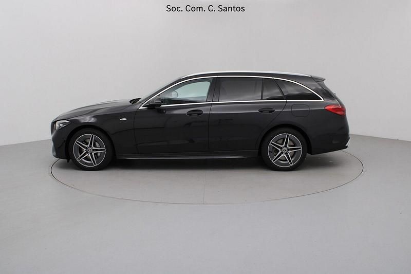 Usado Mercedes C300 AMG 204 HP (150 kW) 2025 Cinza Carrinha