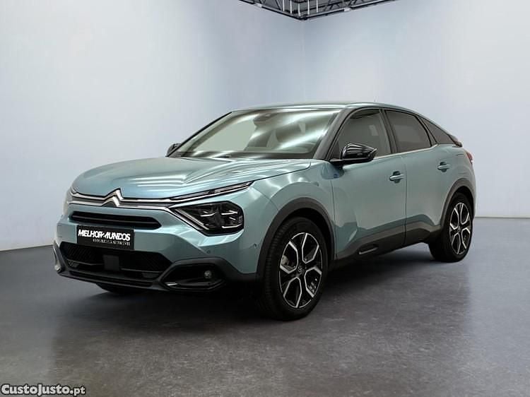 Verde Usado 2022 Citroën e-C4 Shine SUV | € 21.990 (Preço justo) - Imagem 1/1