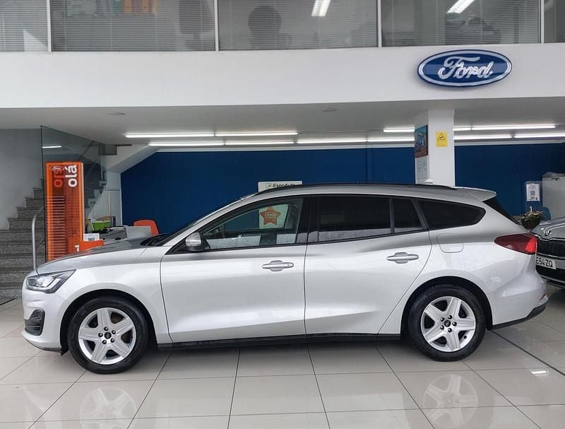 Usado Ford Focus 125 HP (91 kW) 2023 Cinzento Carrinha