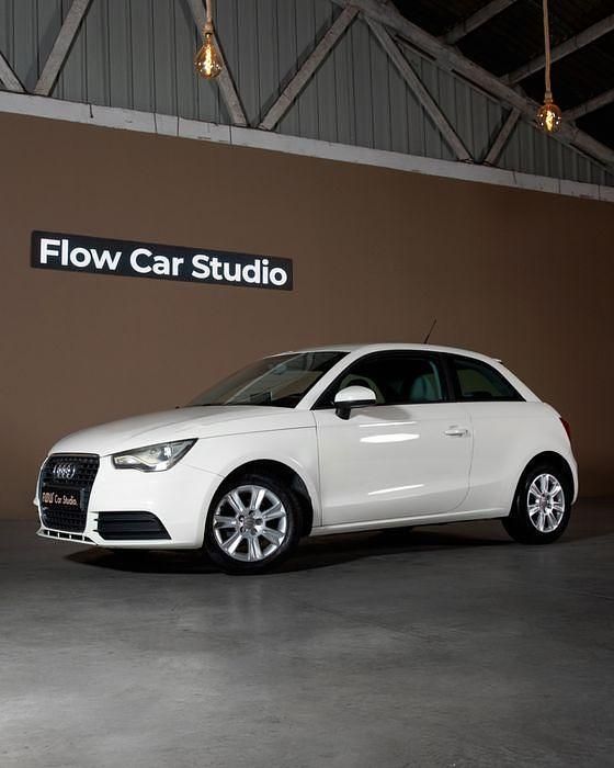 Branco Usado 2012 Audi A1 Attraction Citadino | € 9.950 (Preço justo) - Imagem 1/4