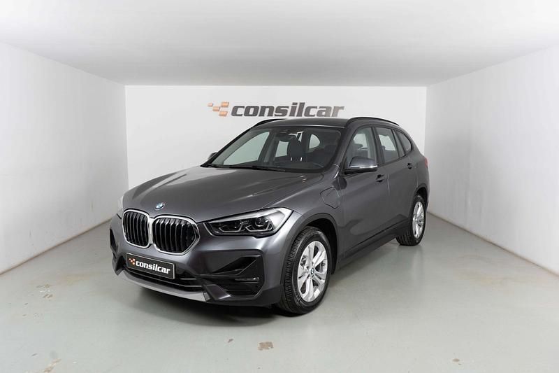 Cinza Usado 2021 BMW X1 SUV | € 23.980 (Bom preço) - Imagem 1/4