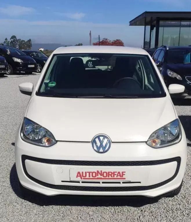 Branco Usado 2015 VW up! Move Citadino | € 9.990 (Caro) - Imagem 1/4