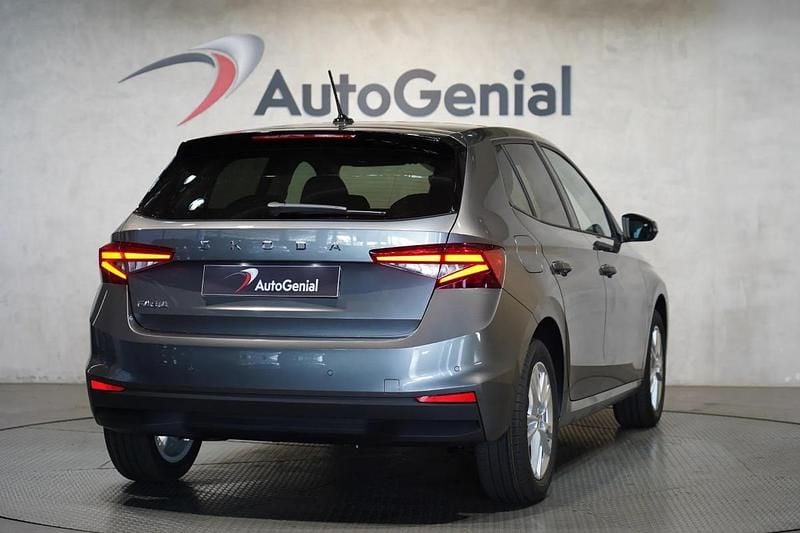 Novo Skoda Fabia Selection 95 HP (69 kW) 2025 Cinzento Citadino