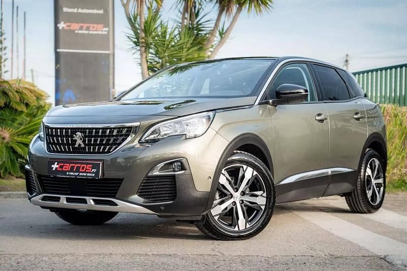 Cinzento Usado 2020 Peugeot 3008 Allure SUV | € 21.400 (Bom preço) - Imagem 1/4