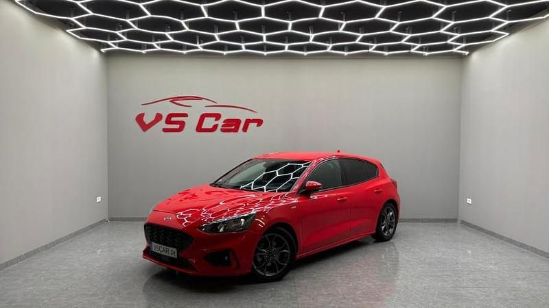 Usado Ford Focus 120 HP (88 kW) 2018 Vermelho