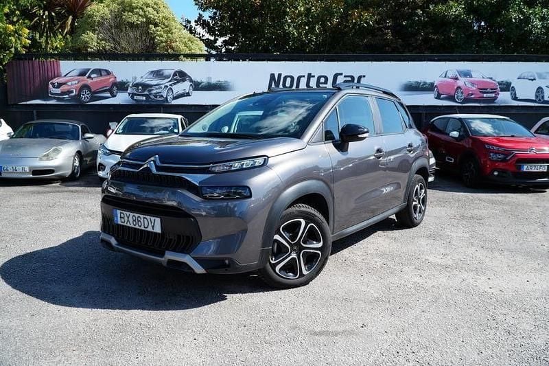 Cinza Usado 2022 Citroën C3 PureTech Citadino | € 14.900 (Preço justo) - Imagem 1/4