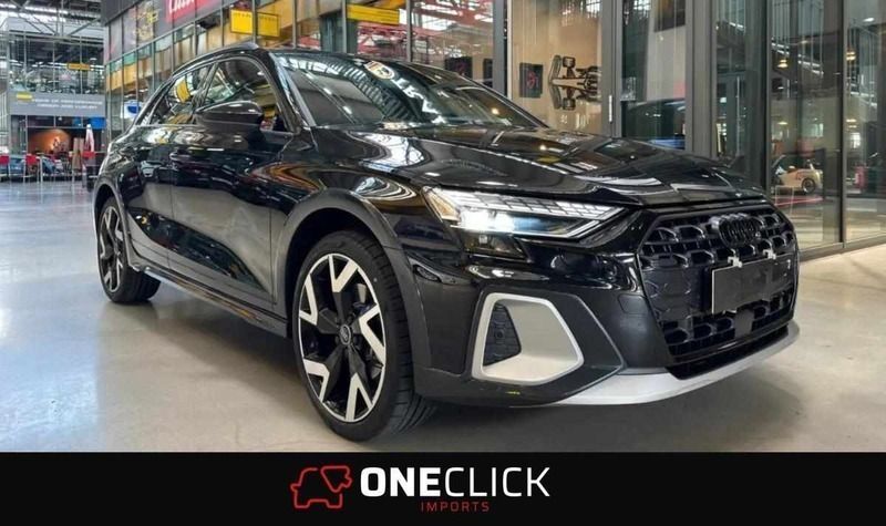Preto Usado 2024 Audi A3 e-tron Citadino | € 40.000 - Imagem 1/4