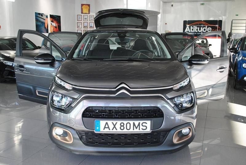 Usado Citroën C3 PureTech 83 HP (61 kW) 2023 Cinzento Citadino