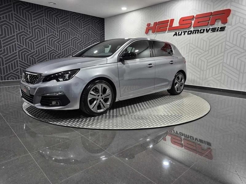 Usado Peugeot 308 131 HP (96 kW) 2018 Cinzento Citadino