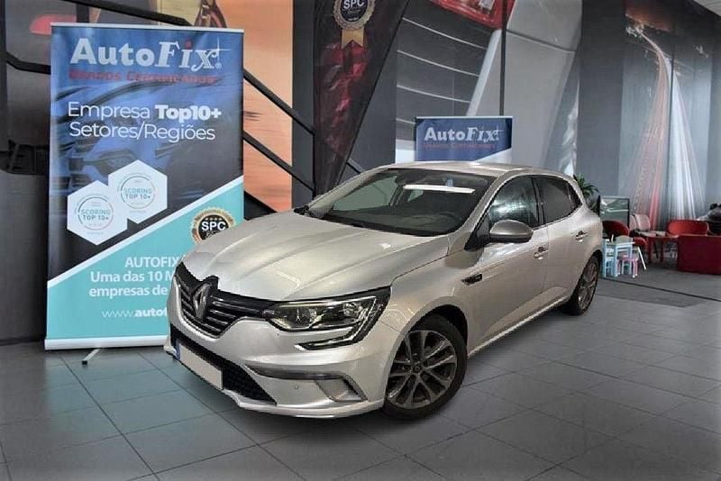 Usado Renault Mégane IV 140 HP (102 kW) 2020 Cinzento
