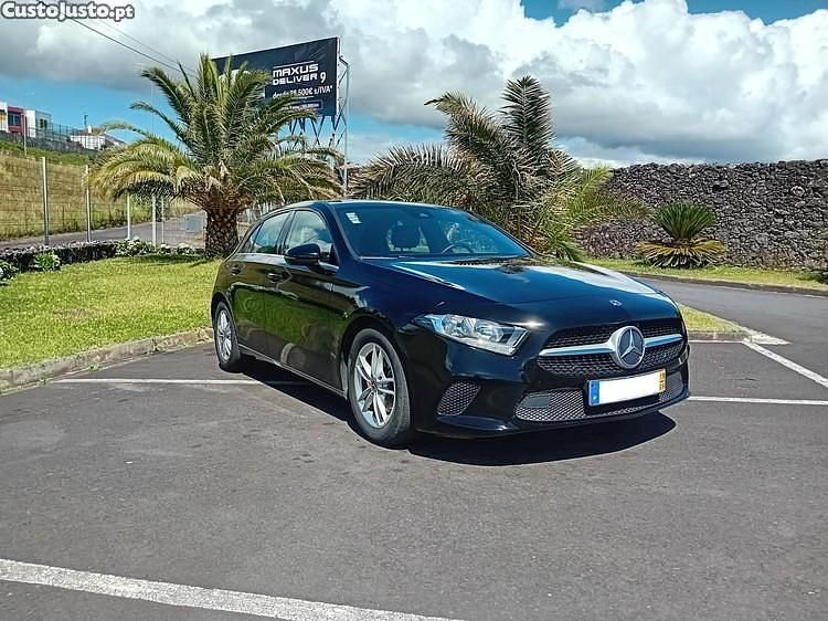Preto Usado 2018 Mercedes A180 Citadino | € 22.500 (Bom preço) - Imagem 1/1