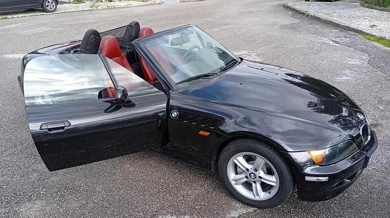 Usado BMW Z3 118 HP (86 kW) 2000 Preto Cabrios
